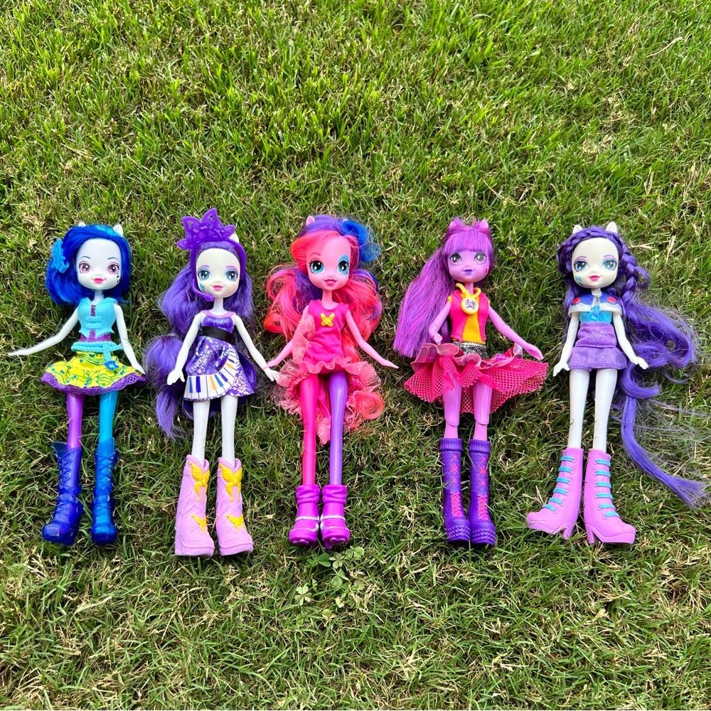 🩷SOLD🩷 My little pony Equestrian girls set